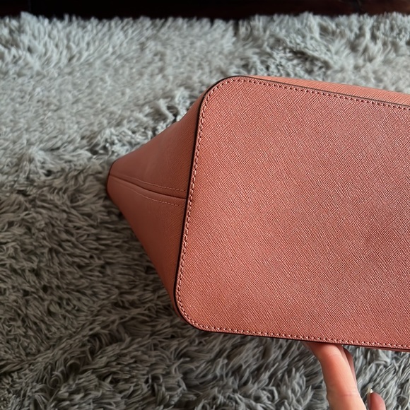 Michael Kors Tote Bag - Picture 9 of 14